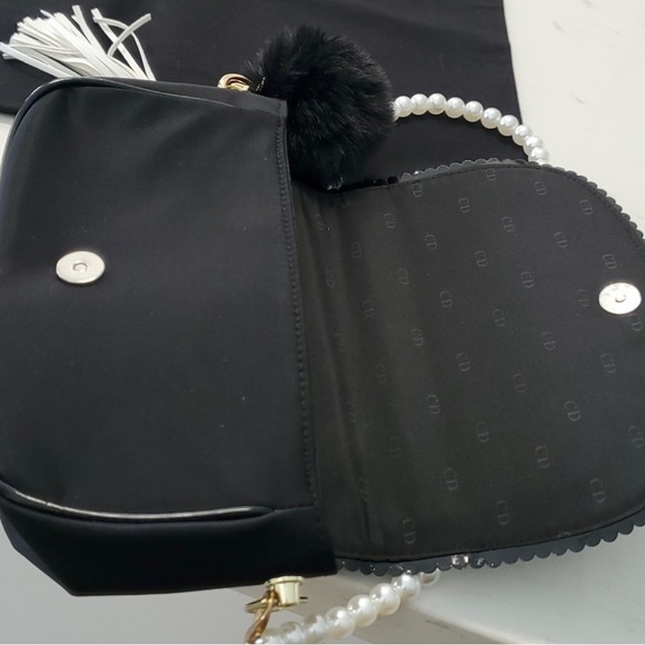 EUC DIOR POUCH CROSSBODY authentic - Picture 9 of 14